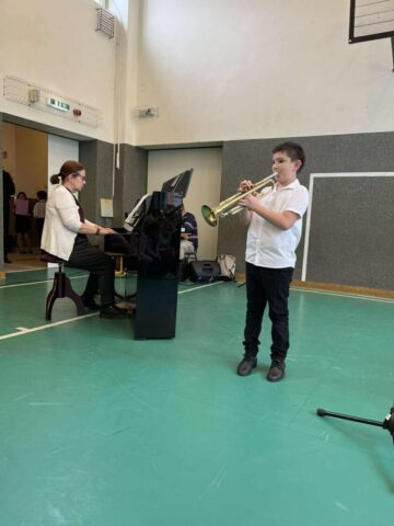 553073903_1182086687096342_442763968507464885_n