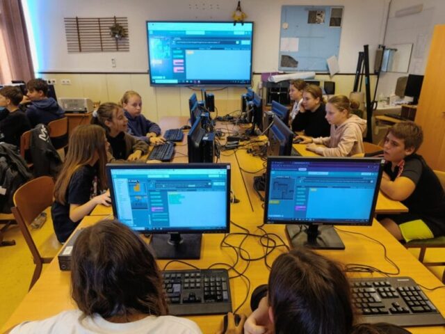 ea25f83f-baf6-41b8-b572-ce079f740d0f